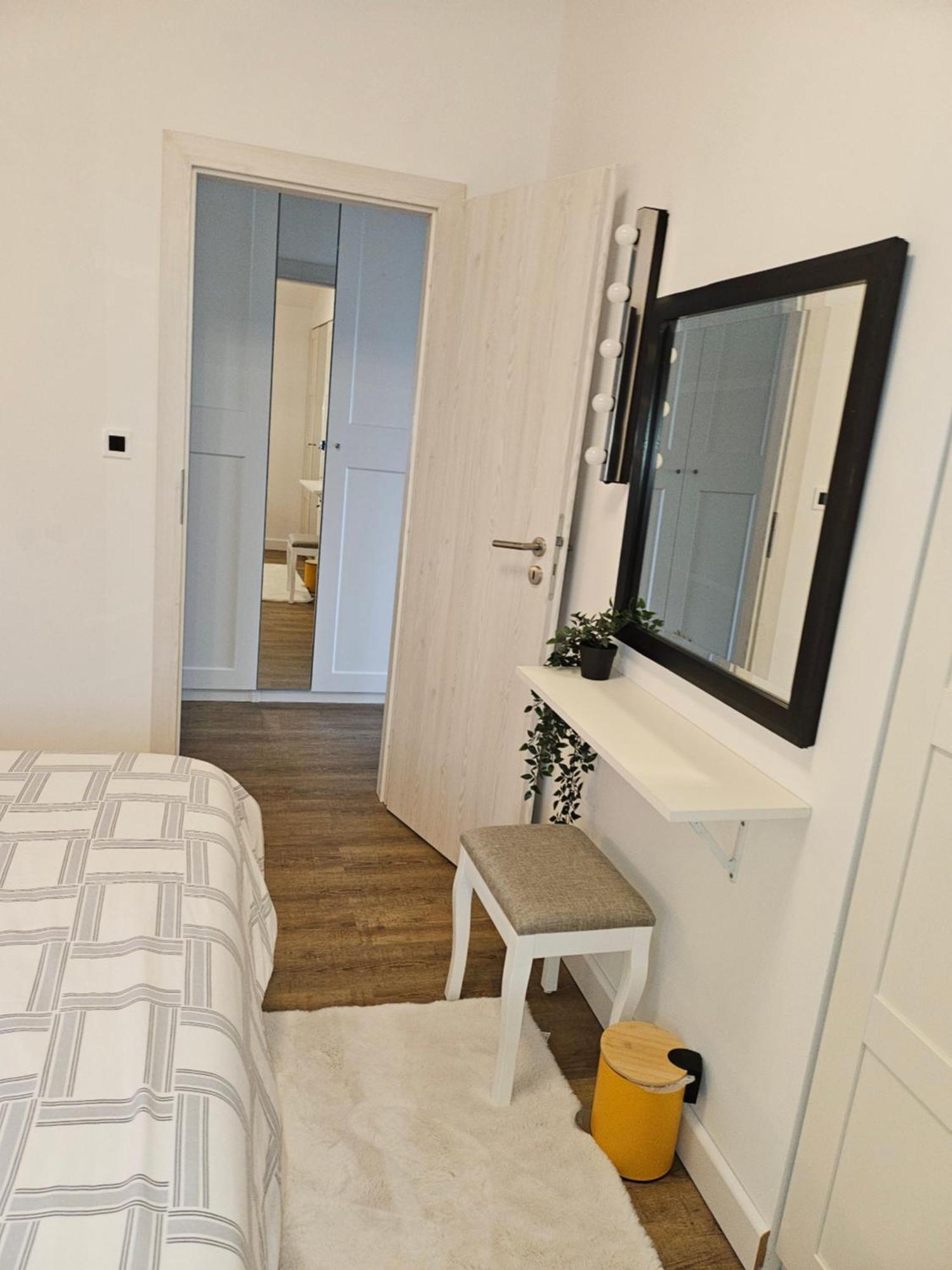 Apartman Pojine Gabonjin Екстер'єр фото