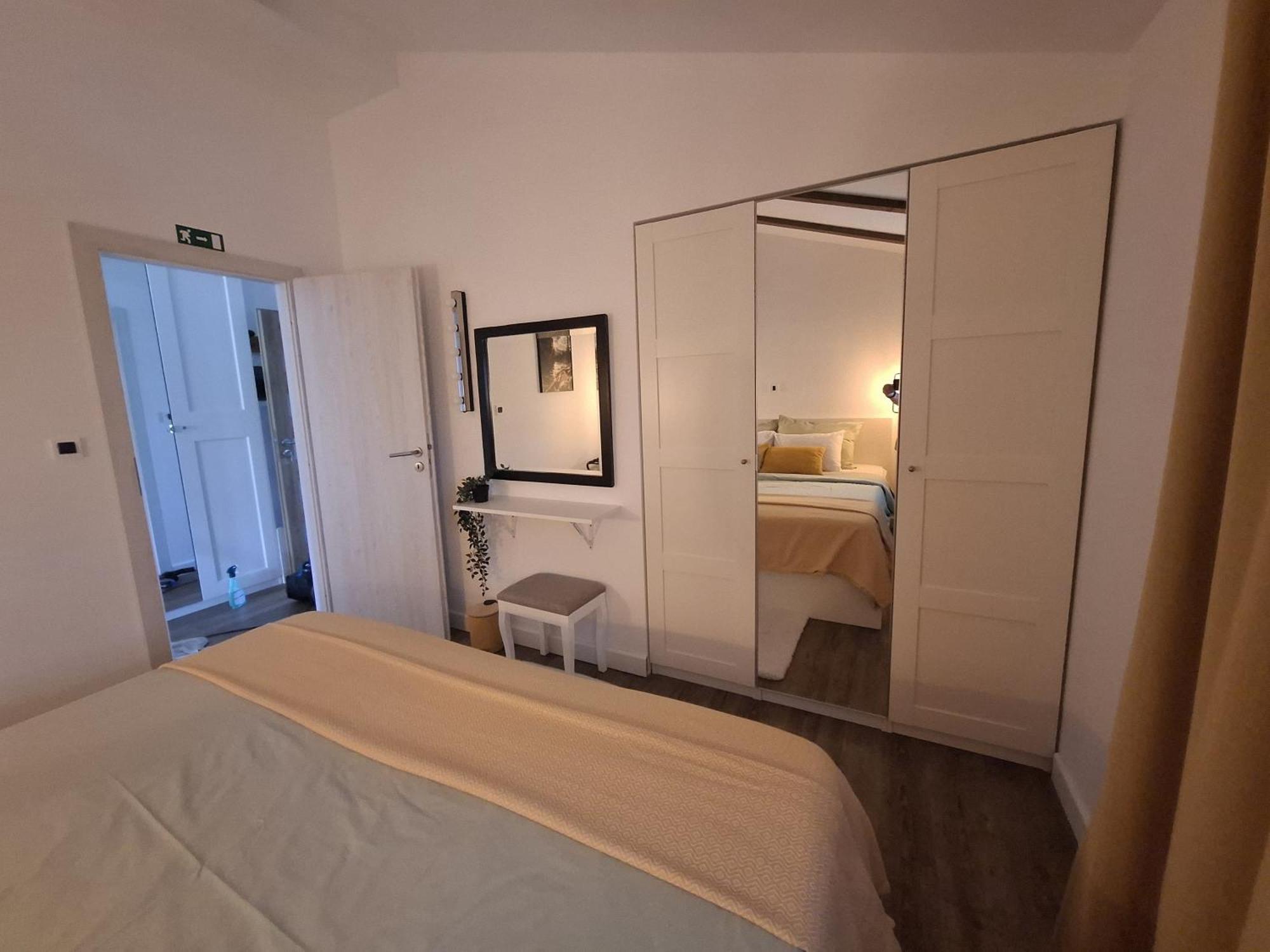 Apartman Pojine Gabonjin Екстер'єр фото